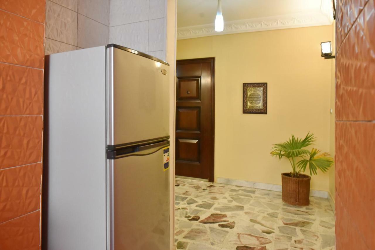 Two-Bedroom Apartment At Mohamed Farid Street 카이로 외부 사진