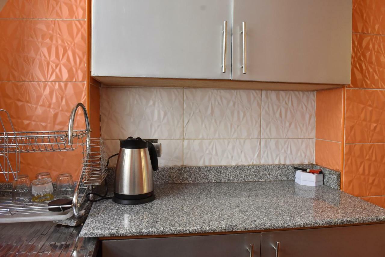 Two-Bedroom Apartment At Mohamed Farid Street 카이로 외부 사진