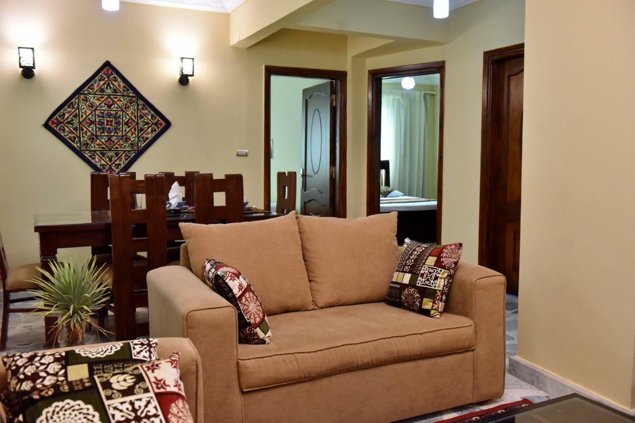 Two-Bedroom Apartment At Mohamed Farid Street 카이로 외부 사진