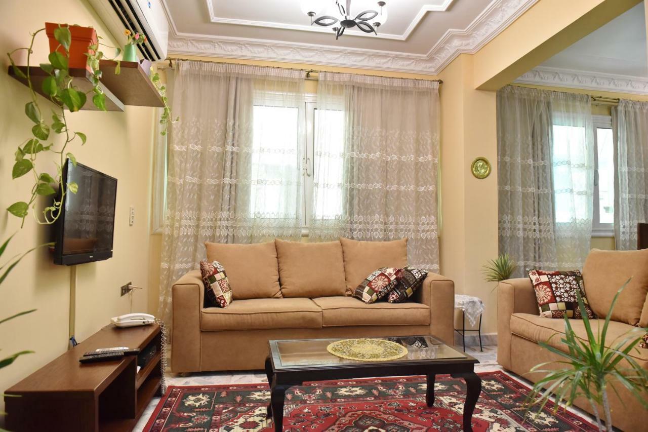 Two-Bedroom Apartment At Mohamed Farid Street 카이로 외부 사진