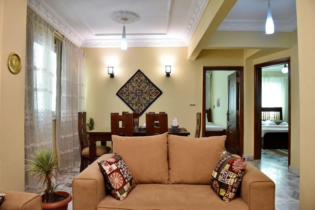 Two-Bedroom Apartment At Mohamed Farid Street 카이로 외부 사진