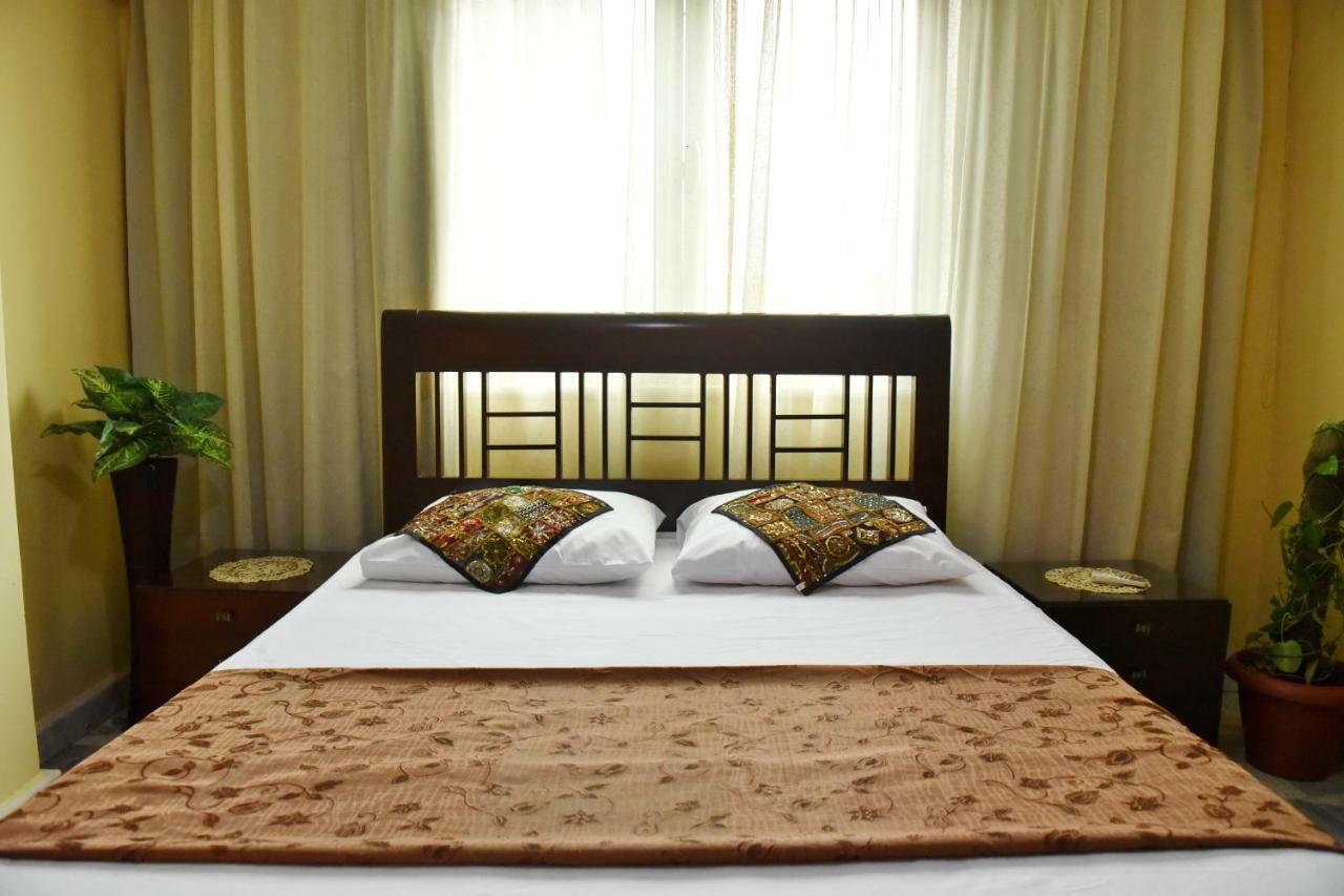 Two-Bedroom Apartment At Mohamed Farid Street 카이로 외부 사진