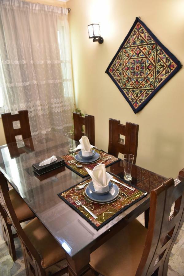 Two-Bedroom Apartment At Mohamed Farid Street 카이로 외부 사진