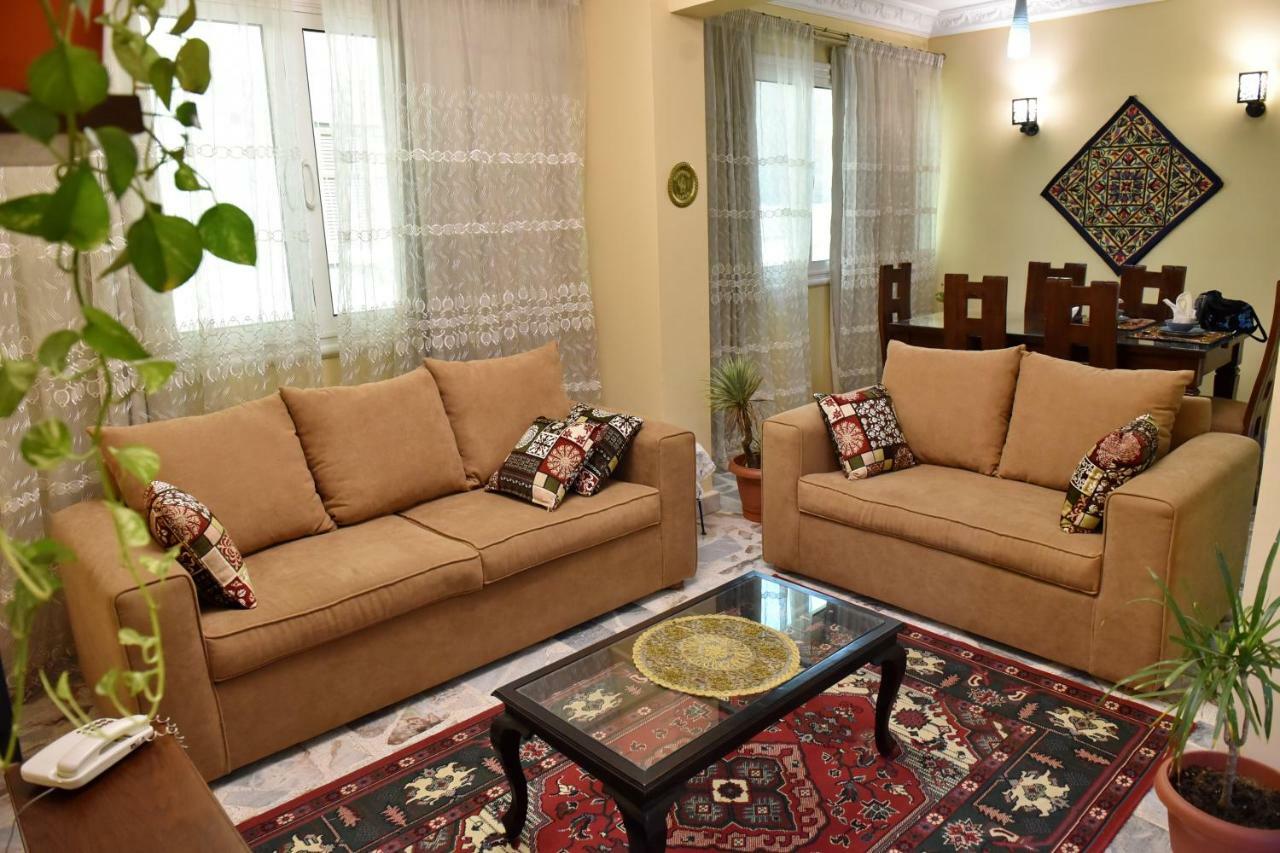 Two-Bedroom Apartment At Mohamed Farid Street 카이로 외부 사진