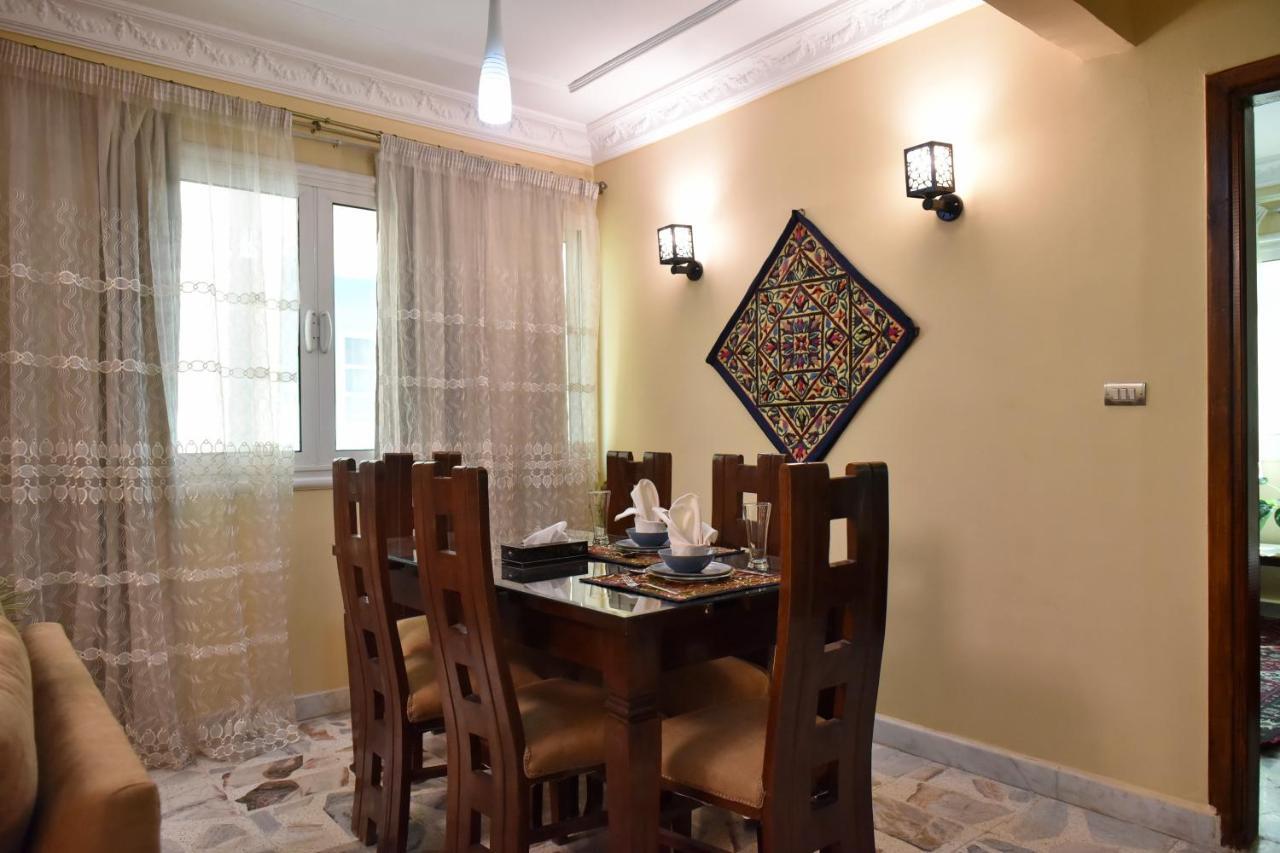 Two-Bedroom Apartment At Mohamed Farid Street 카이로 외부 사진
